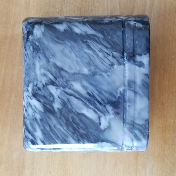 Vintage Marble Toothbrush Holder - Picture 4 of 8